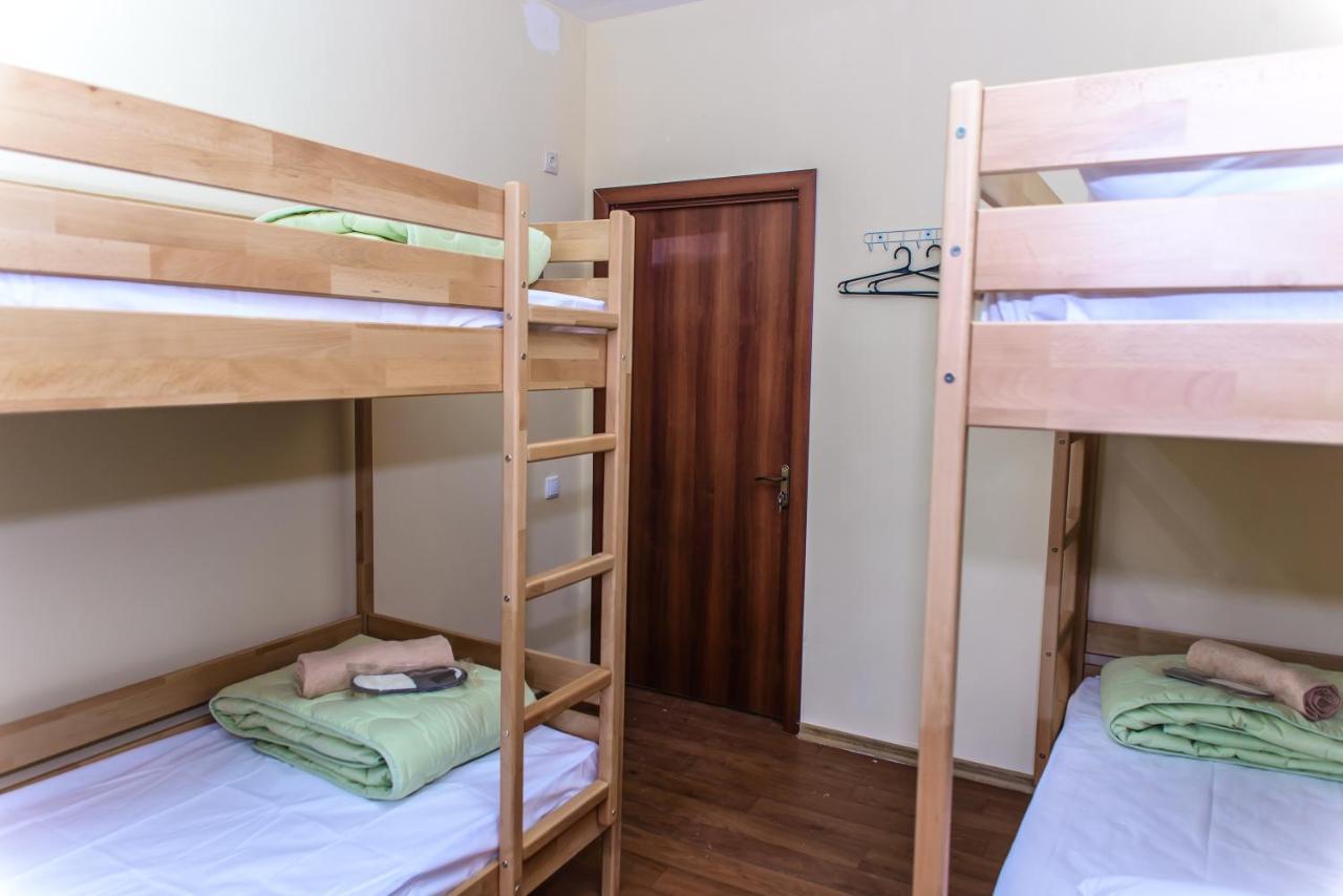 Botanic Globus Hostel Kiev Bagian luar foto