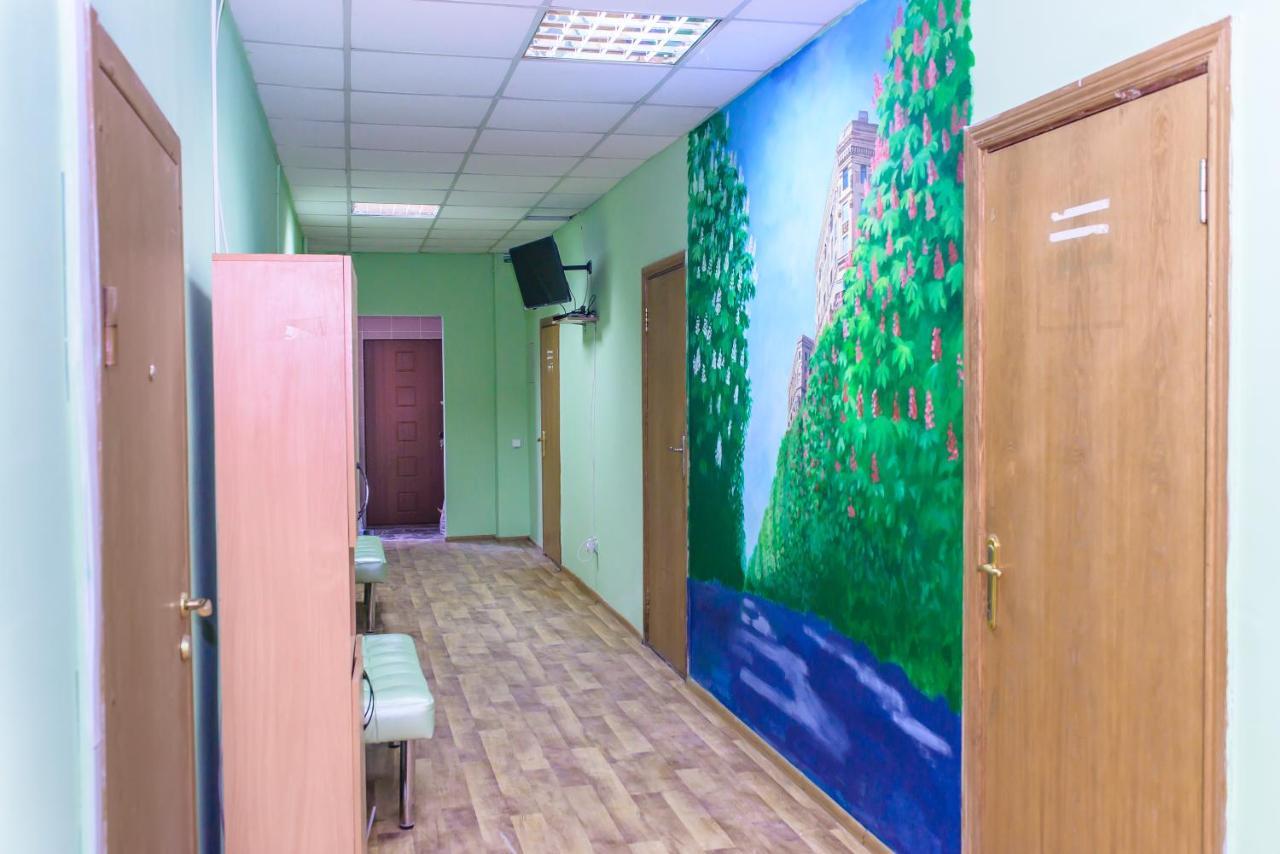 Botanic Globus Hostel Kiev Bagian luar foto